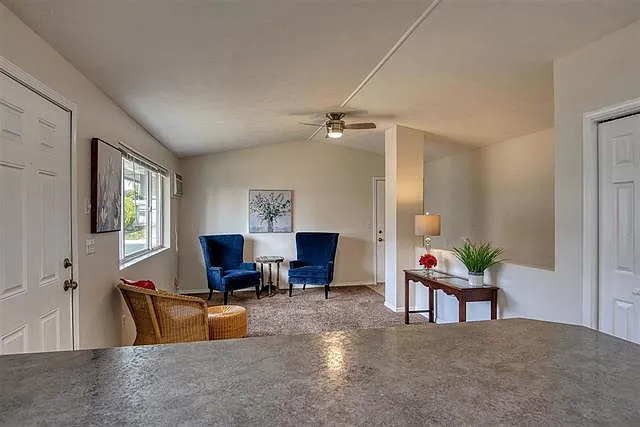 1716 E Sanson Ave #1716 — Photo 2