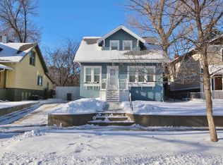 17 8th St NW, Minot, ND 58703