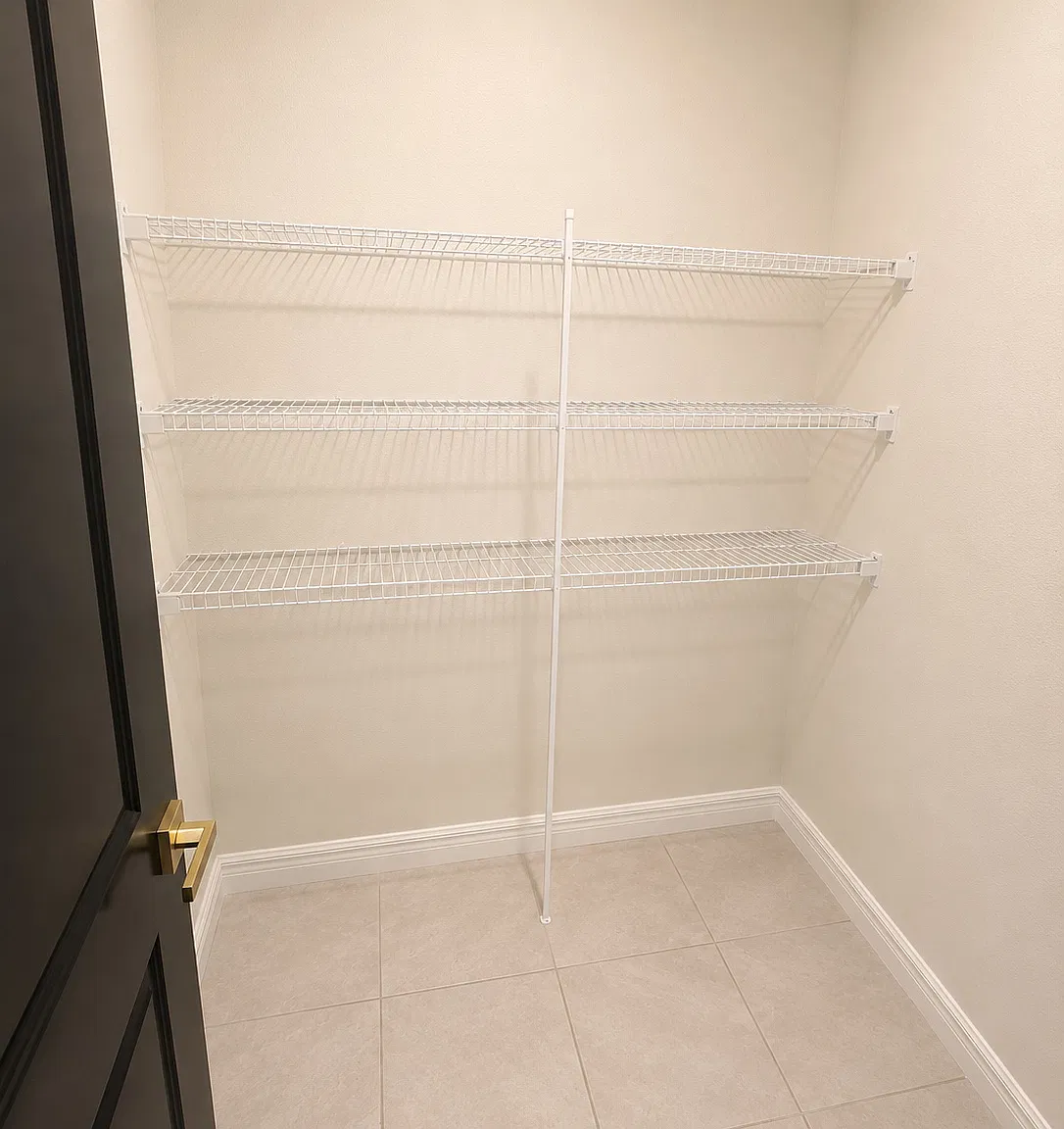 5 bed, 2447 sqft, $3,495 — Photo 4
