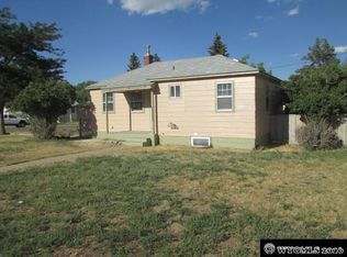 233 11th St, Rawlins, WY 82301