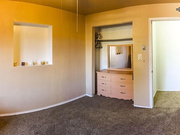 3rd image of 710 Kane Dr
