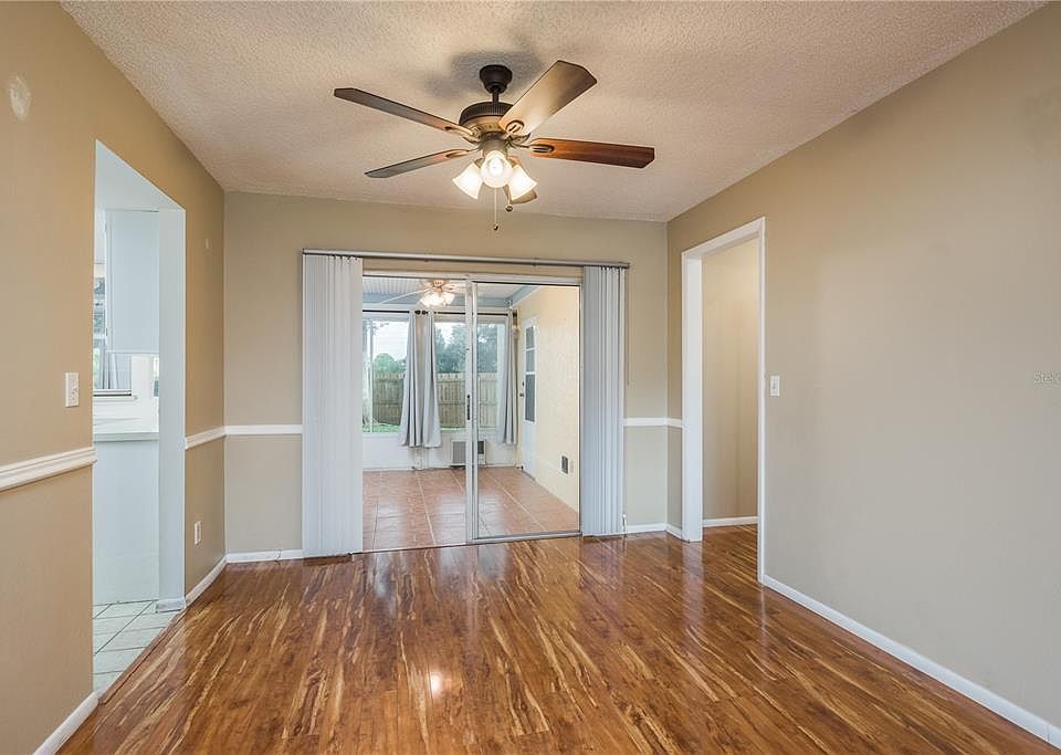 2nd image of 32681 Springwood Dr