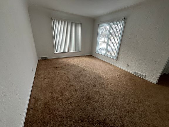 5th image of 615 Washington Ave
