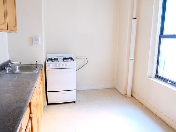 3rd image of 620 W 141st St APT 4C