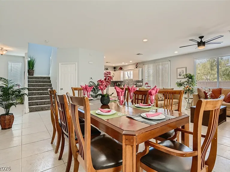 6689 Roanoke Ct — Photo 10
