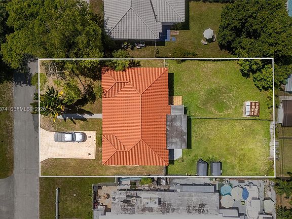 3rd image of 11020 NE 10th Ave