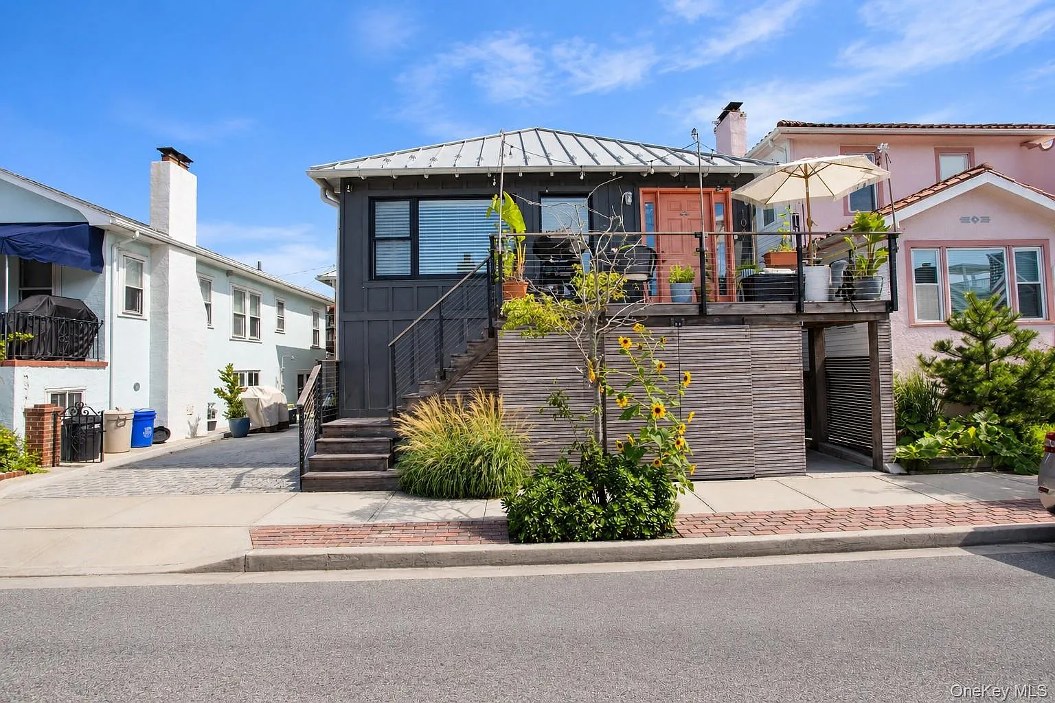 2 bed, 1.0 bath, 1000 sqft, $3,500 — Photo 2