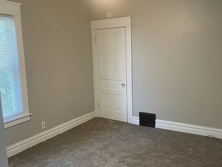 610 N Sycamore St #1 — Photo 9