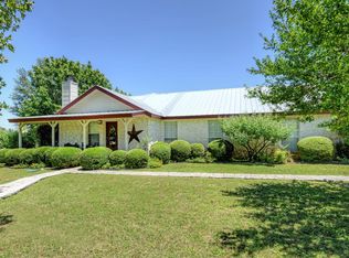 135 Ranch Dr, Boerne, TX 78015