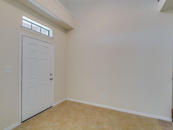 3rd image of 5402 Drumlin Field Way