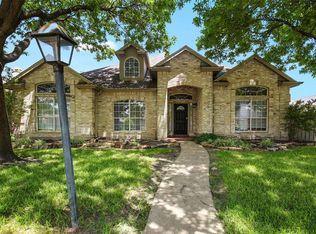 8313 Circleview St, Rowlett, TX 75088