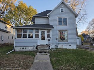 1510 W 2nd St, Dixon, IL 61021