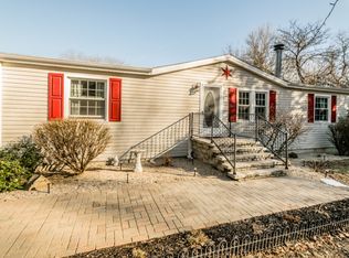 41 Bennett Pond Rd, Canterbury, CT 06331