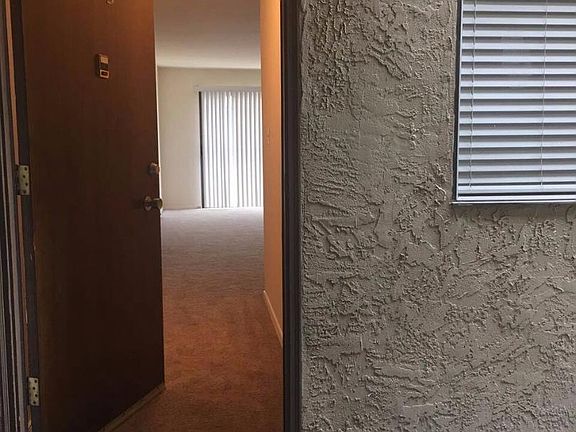 3rd image of 623 Brosnan Ct #623
