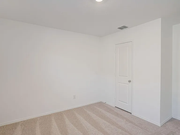 2817 Watchpoint Rd — Photo 27