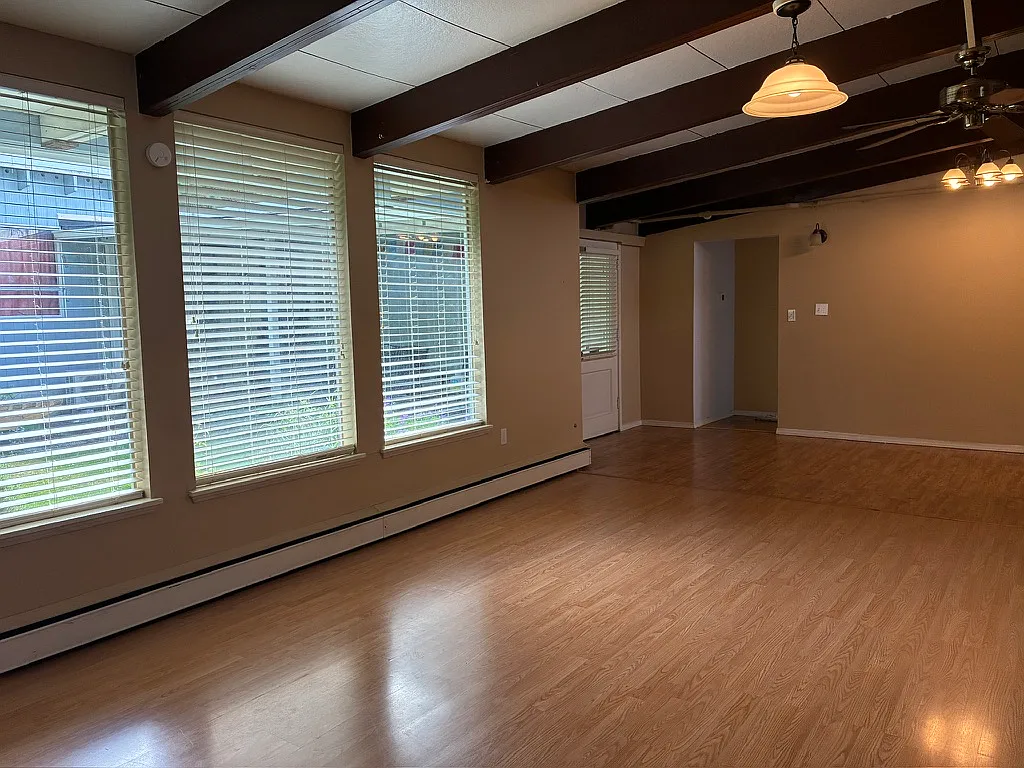 2 bed, 960 sqft, $1,800 — Photo 4