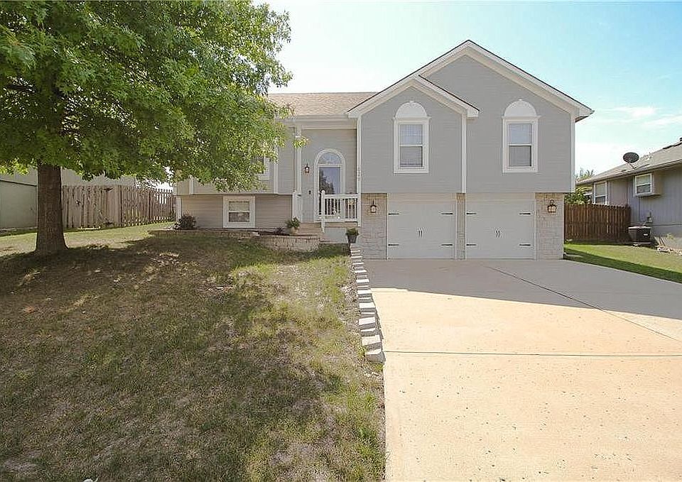 1st image of 629 Nelson Dr
