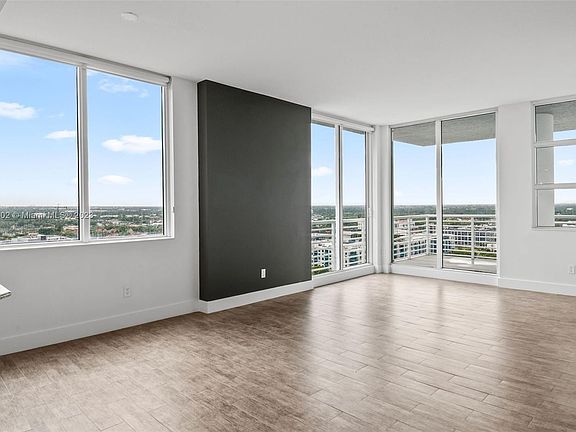 2nd image of 315 NE 3rd Ave APT 1801