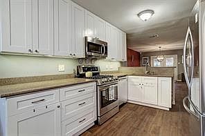 5th image of 5130 Saxon Dr