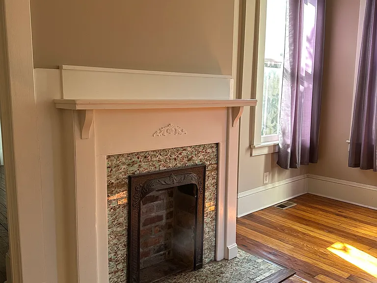 23 E 33rd St #B — Photo 4
