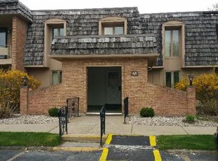 425 Old Stone Rd #8, Munster, IN 46321