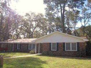 4 Plantation Ct, Savannah, GA 31419