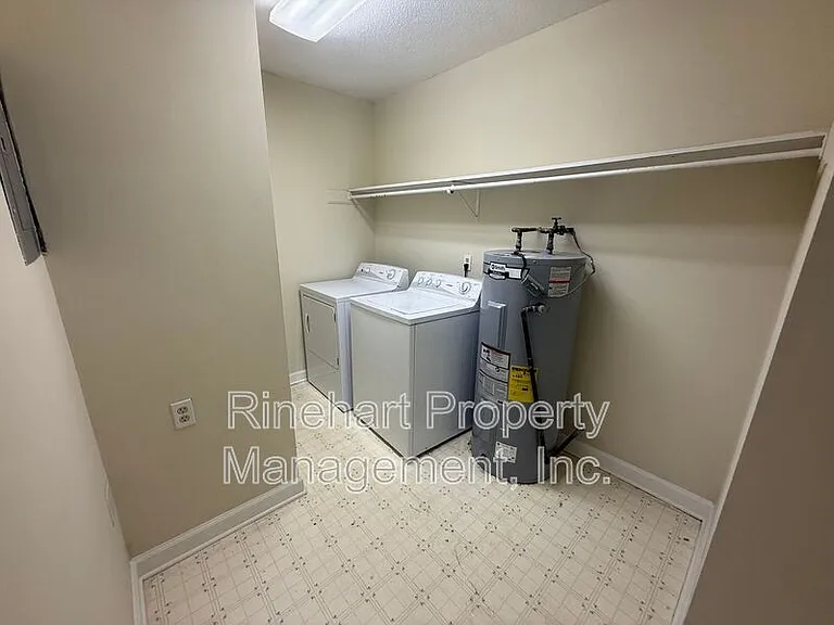 1110 Chandler Dr #101 — Photo 13