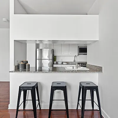 Rented by Cooper & Cooper Real Estate | media 3