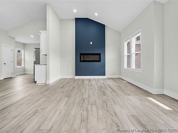 4th image of 5316 S 40th Dr