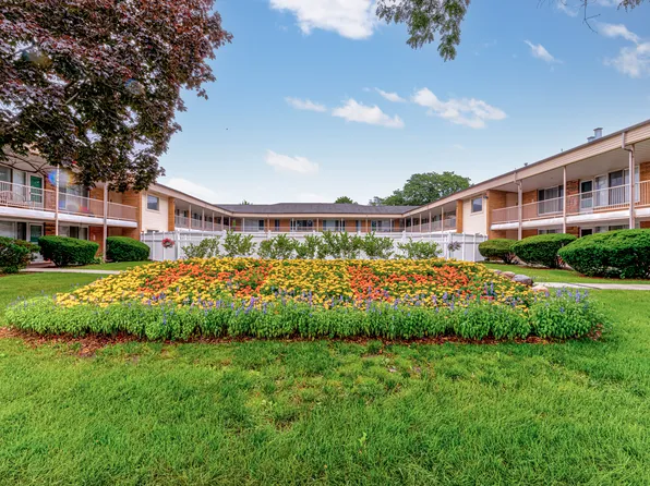 Manor House Apartments, 28012 Van Dyke Ave #Cad4728a5, Warren, MI 48093