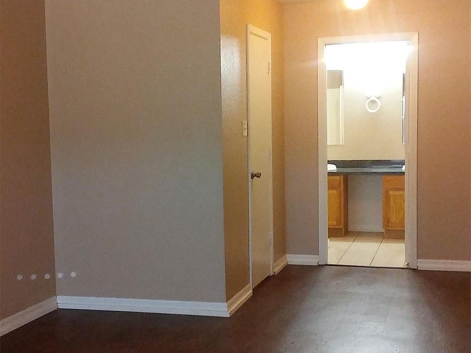master bedroom, bathroom and walk-in closet
