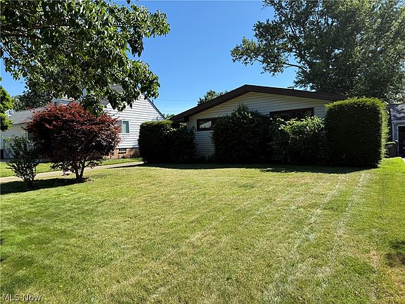 2nd image of 2174 Rockefeller Rd
