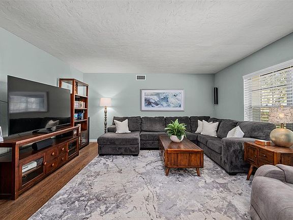 5th image of 8115 SW 1st Pl