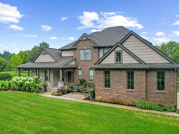 575 E Maple Rd, Milford, MI 48381