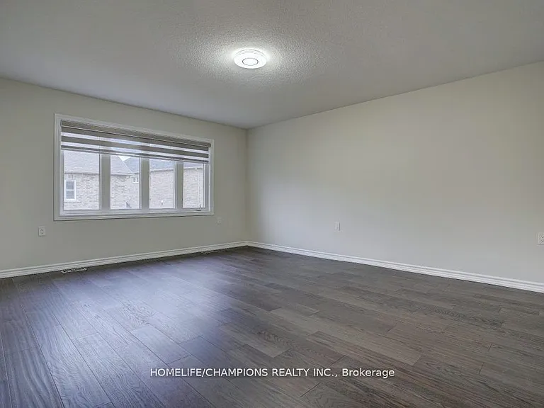 102 Benadir Ave — Photo 15