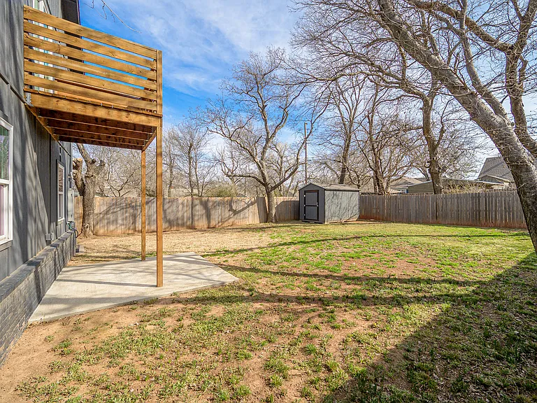 4330 Granger Ave — Photo 6