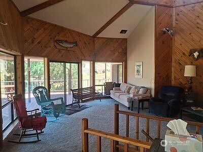 4th image of 37896 Snake River Road