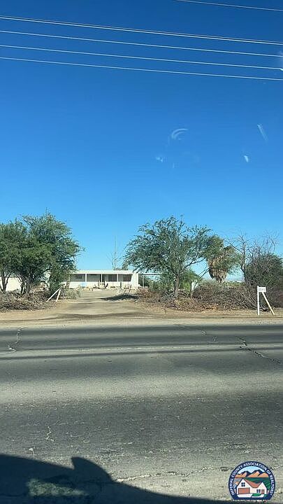 2nd image of 2549 Dogwood Rd