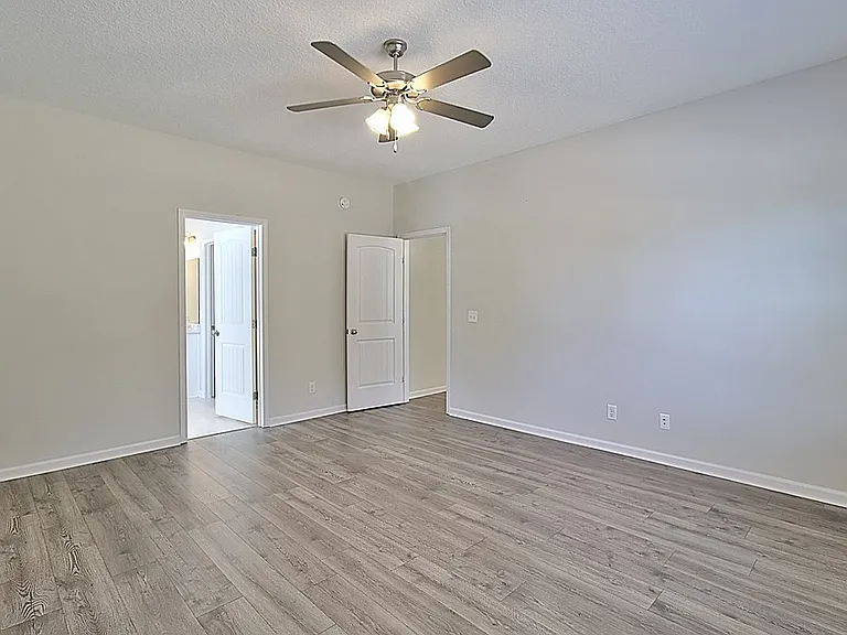 183 W West Winn Ave — Photo 24
