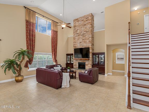 4th image of 11850 FITCHWOOD Circle