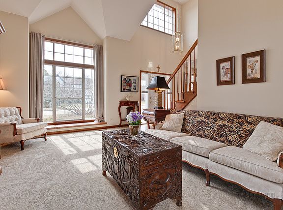 5th image of 775 Foxmoor Ln