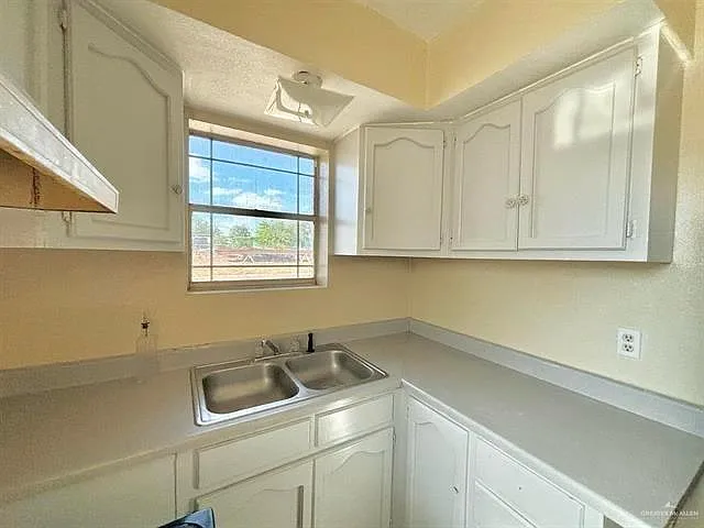 1109 Jackson St #4 — Photo 6