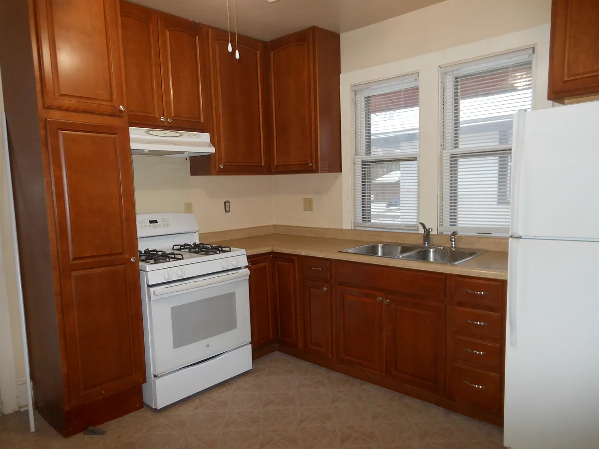 Building Photo - 993 Dayton Ave #2