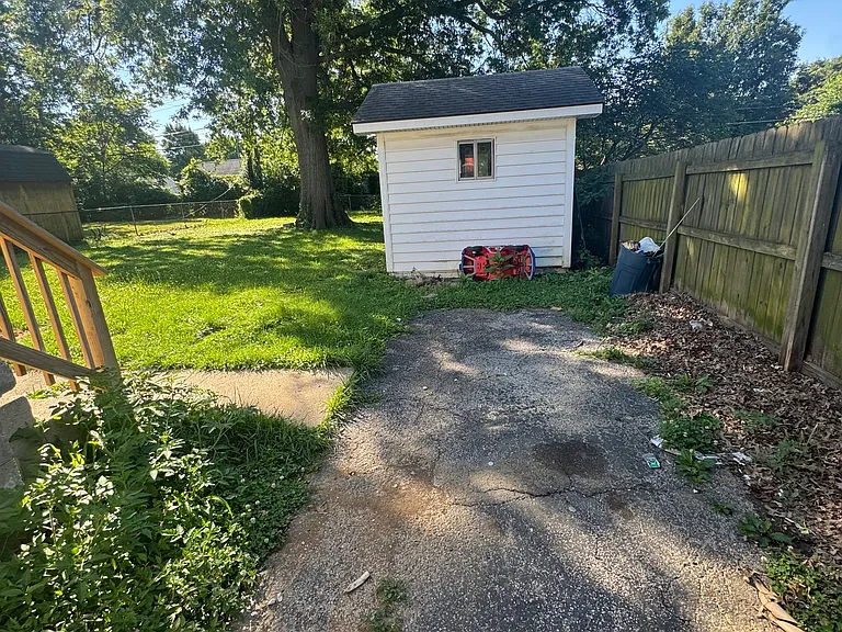 818 Carneal Rd — Photo 18