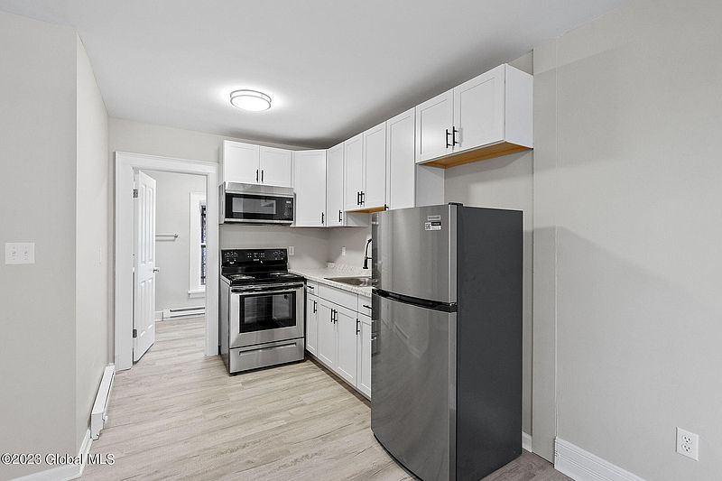3rd image of 34 Park Avenue