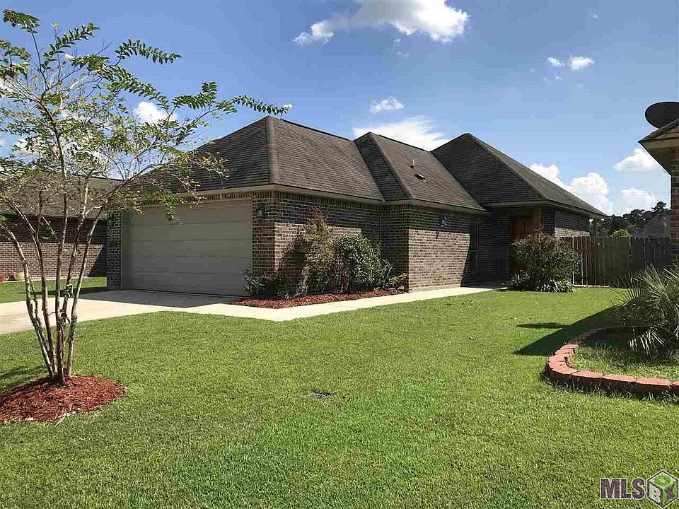 1st image of 15056 Garden Creek Dr