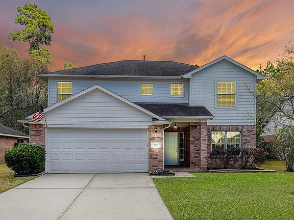 Welcome to 627 Timberstand Lane in The Villages of Northgate Crossing!