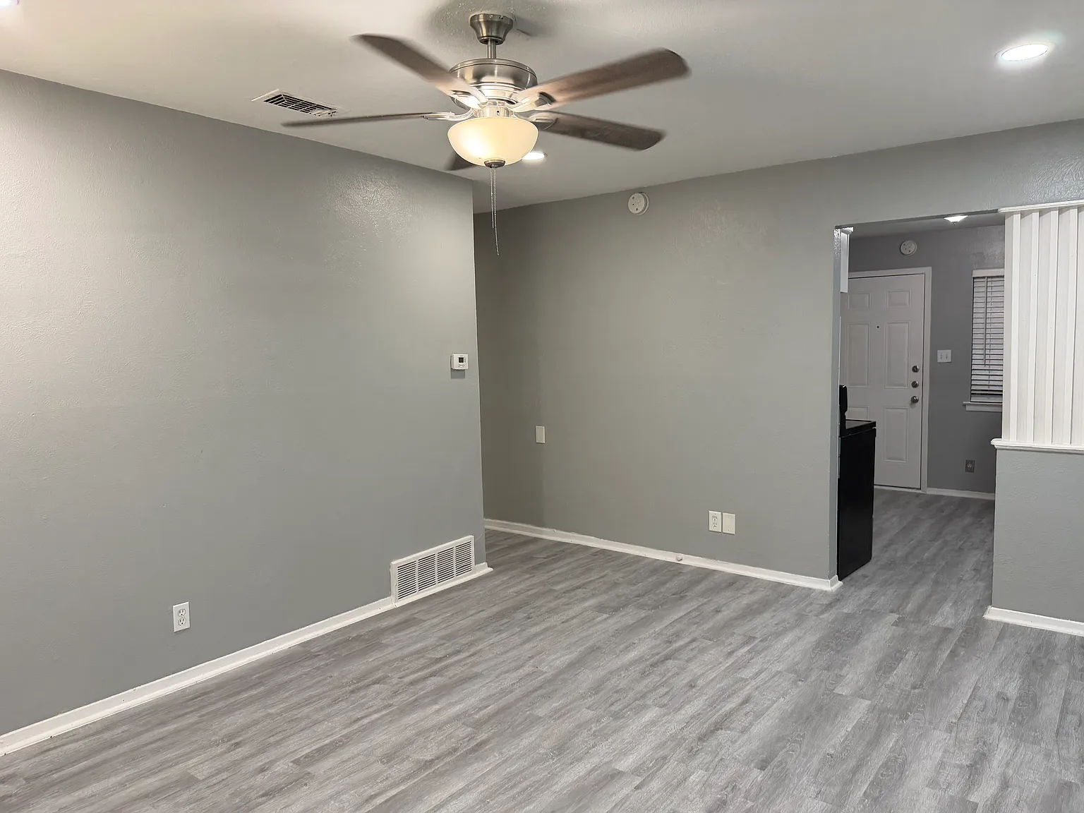 2 bed, 774 sqft, $1,495 — Photo 2
