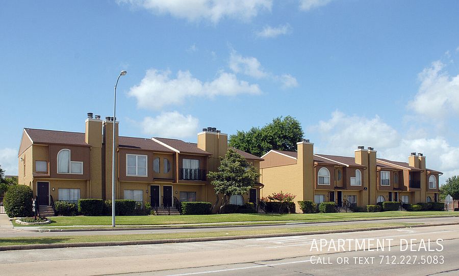 2nd image of 7809 Wolfield Ln #4424