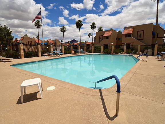 2nd image of 4231 Sanderling Cir Unit 269